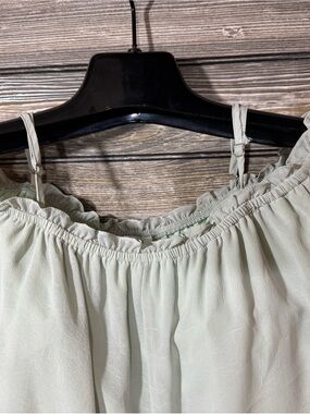 She + Sky Pale Mint Green Crop Top